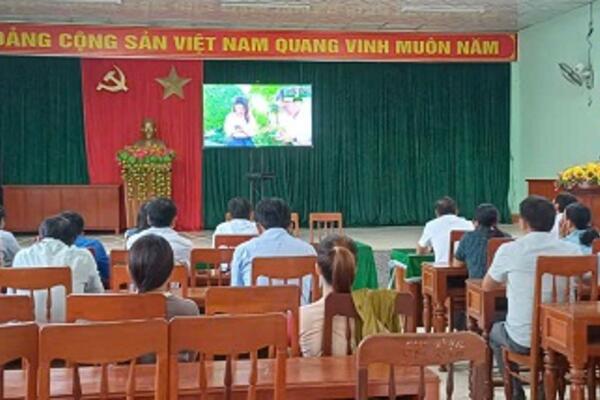 Ban chỉ đạo Chuyển đổi số Xã Hành Tín Đông tham gia tập huấn trực tuyến về Chuyển đổi số